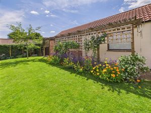 Front Garden- click for photo gallery